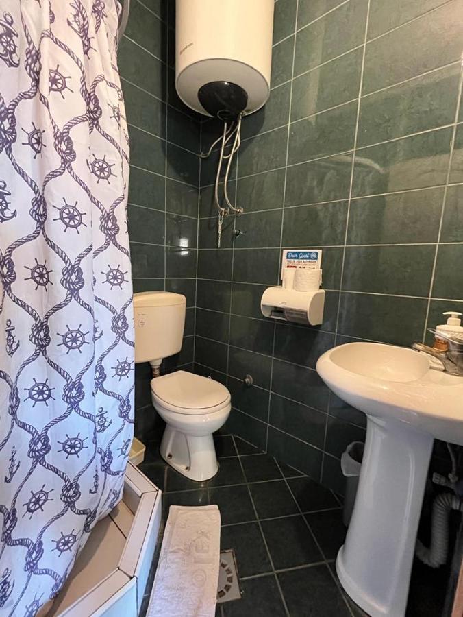 Hostel Anton Tivat Buitenkant foto