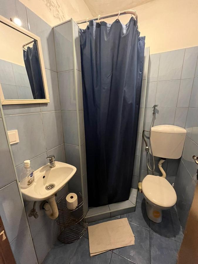 Hostel Anton Tivat Buitenkant foto