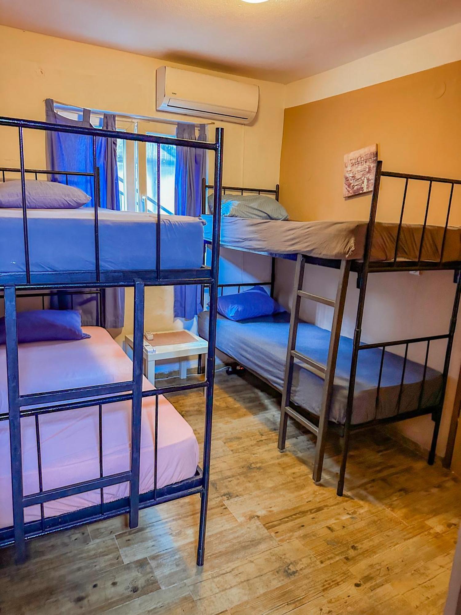 Hostel Anton Tivat Buitenkant foto