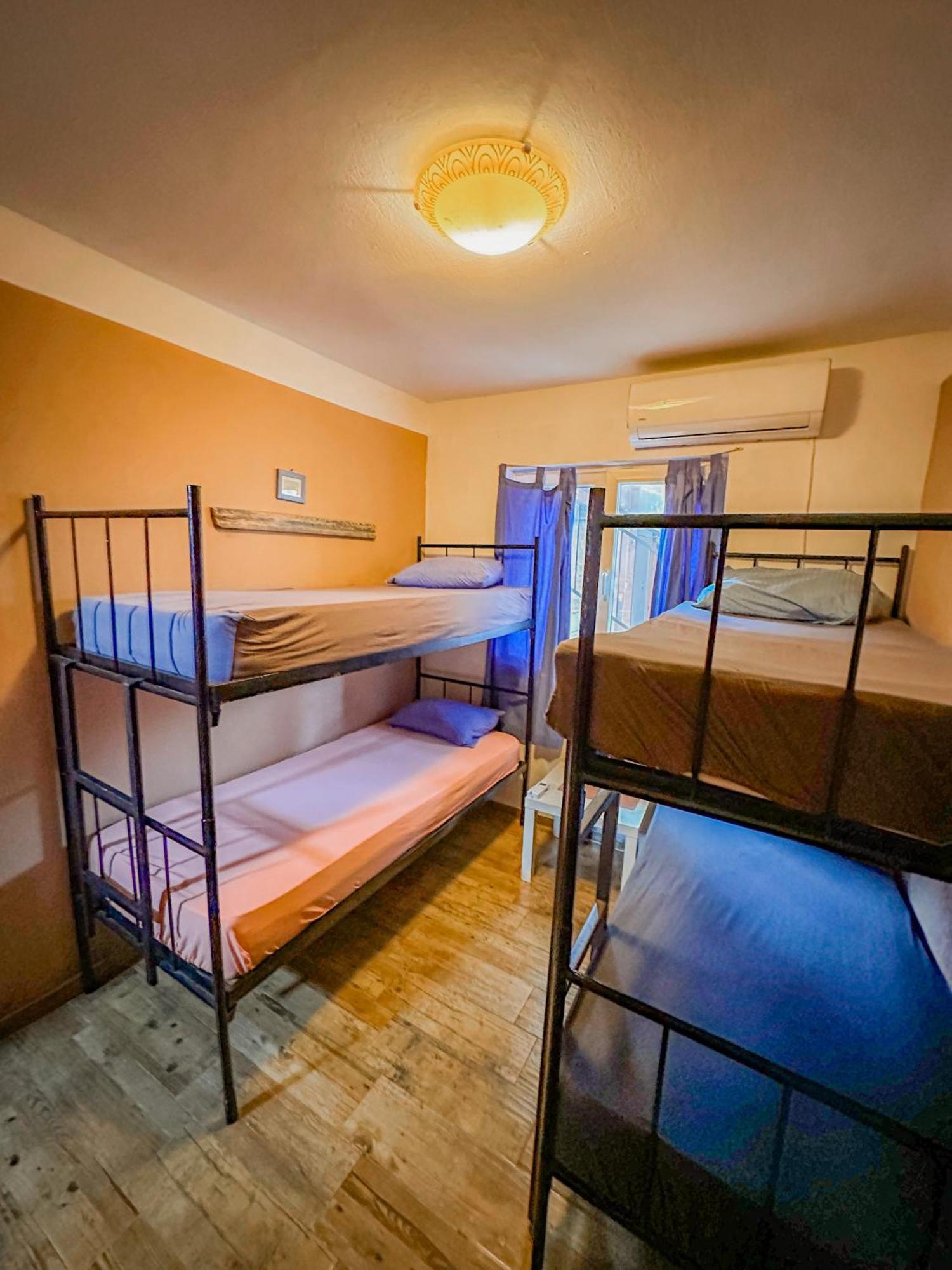 Hostel Anton Tivat Buitenkant foto