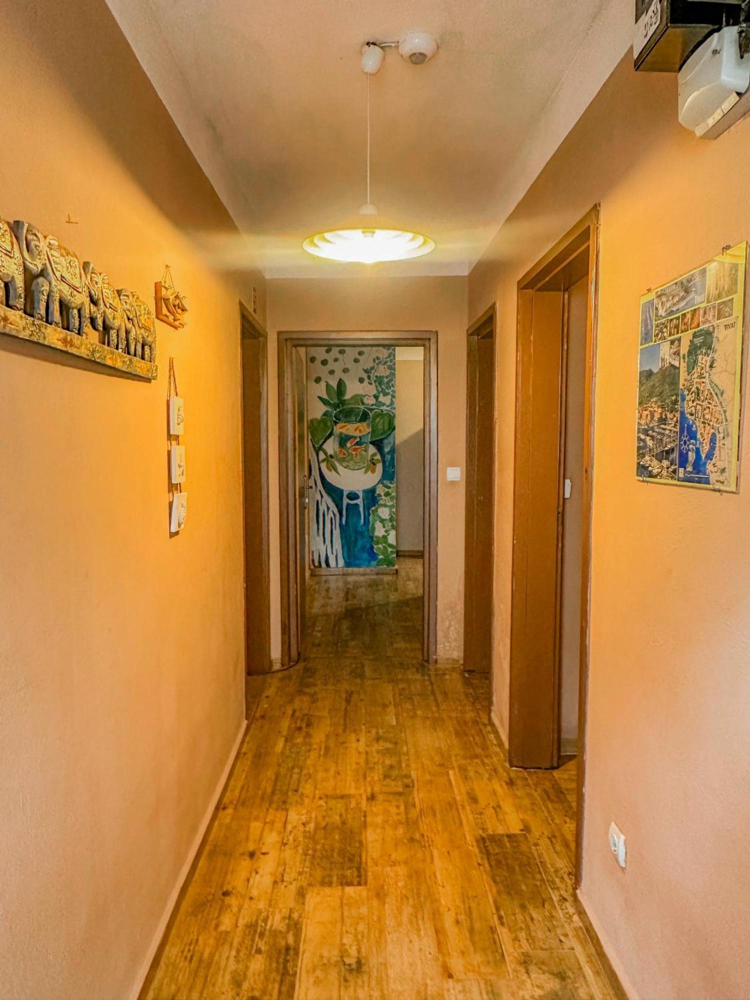 Hostel Anton Tivat Buitenkant foto
