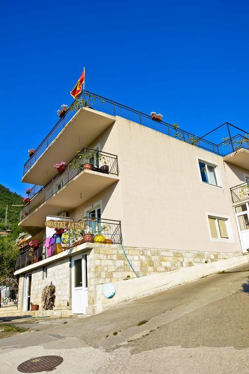Hostel Anton Tivat Buitenkant foto