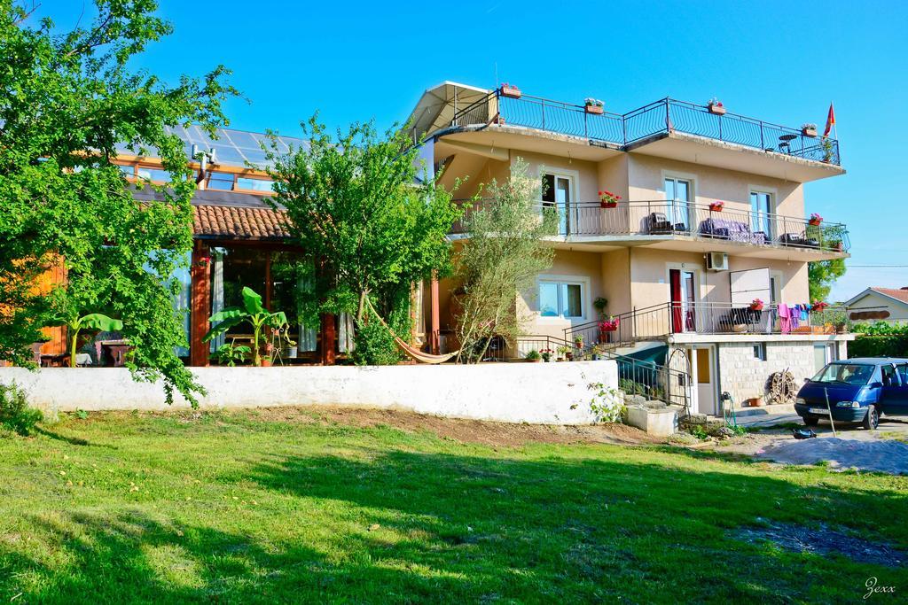 Hostel Anton Tivat Buitenkant foto